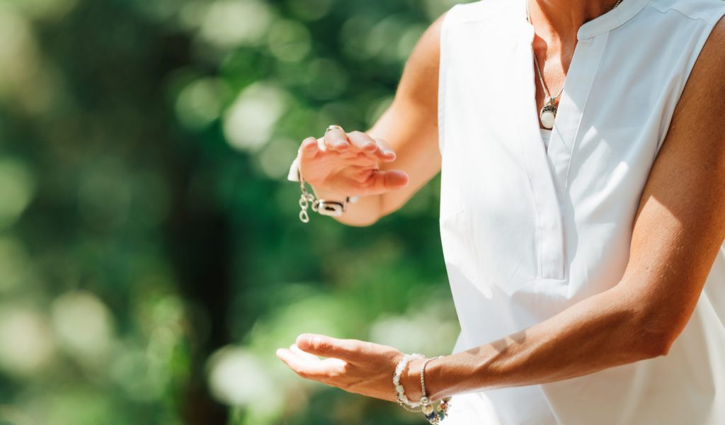 Qigong,Female,Master,Practicing,Chinese,Martial,Arts,In,Nature